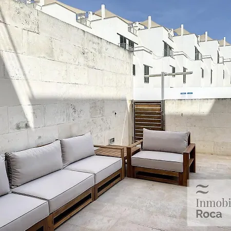 Adosado Con Piscina Y Vistas Al Mar *